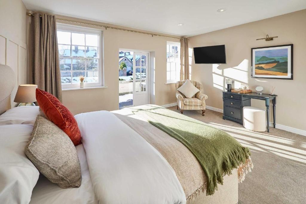 The Raven Hotel At Much Wenlock By Purestay Dış mekan fotoğraf